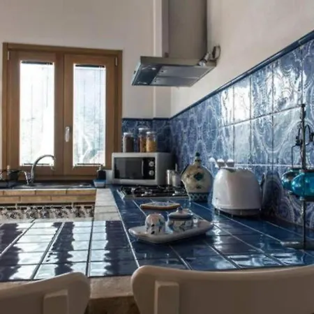 Holiday home Ara Town House *
