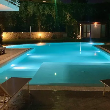 Ara Town House